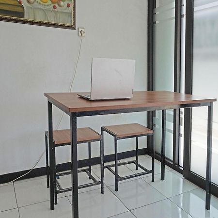 Oyo 91762 Green Home Stay Syariah Purwakarta Esterno foto